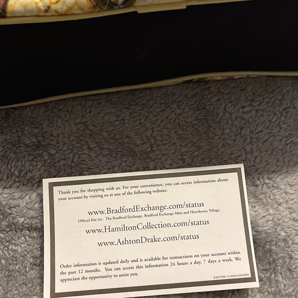 Brand new Cleopatra bag from the Bradford exchange - Picture 5 of 6